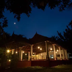 **** Resort Palmgrove India